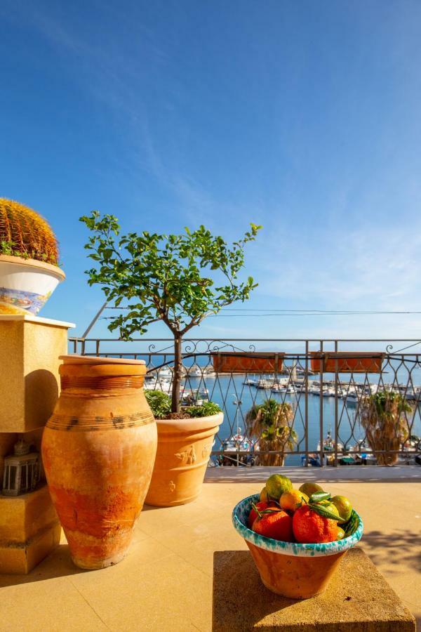Solemar Sicilia - Casa Porto Bagnera Villa Santa Flavia Dış mekan fotoğraf